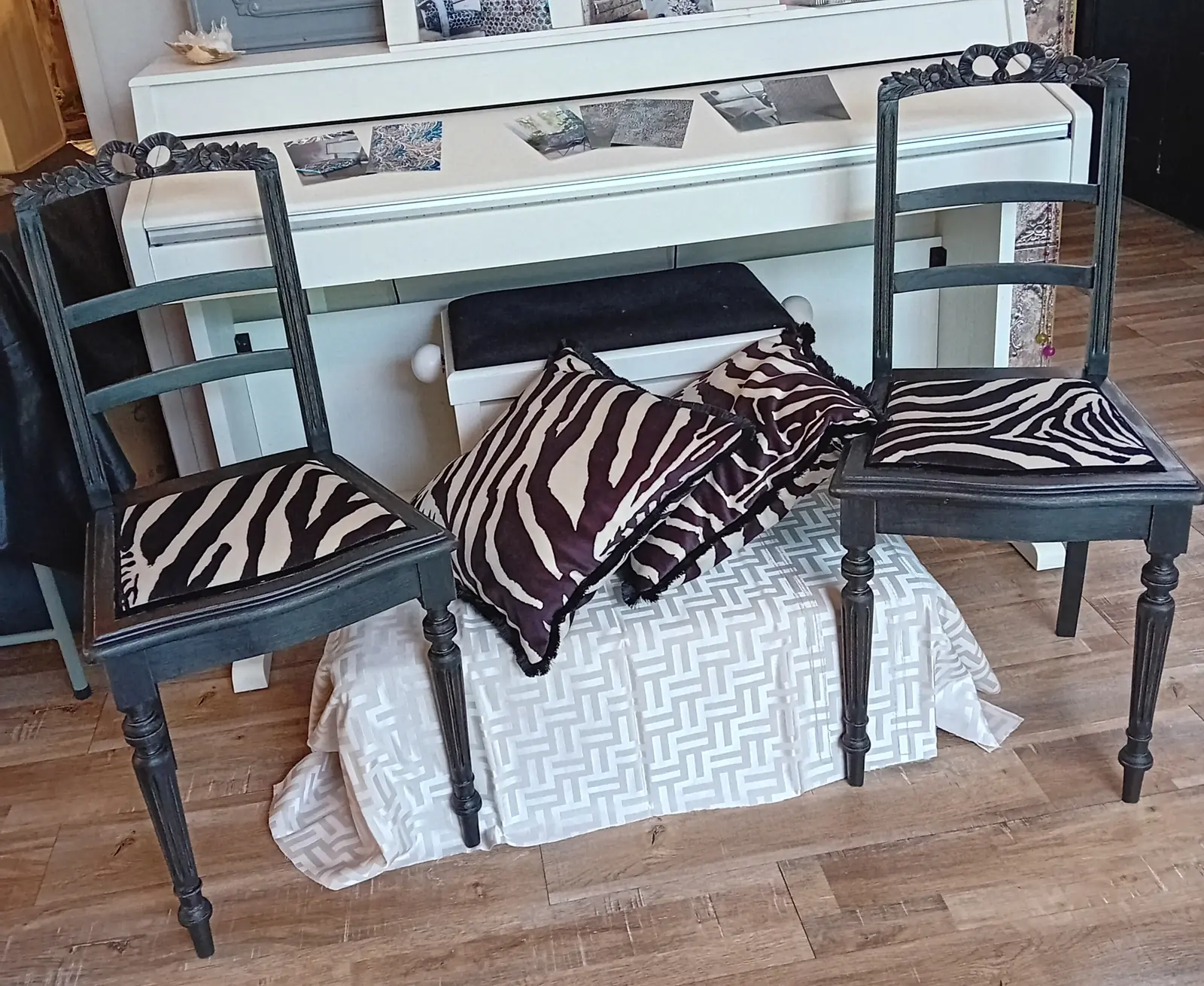 Chaises Louis XVI – photo 1